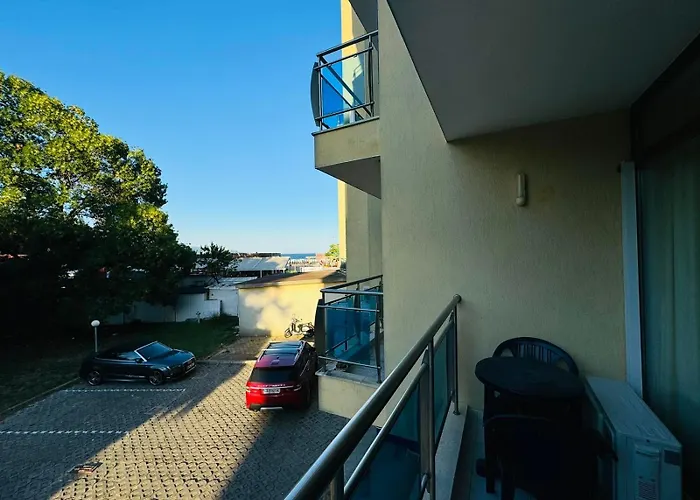 Kaya Atelie 1 Sunny Apartament Sunny Beach