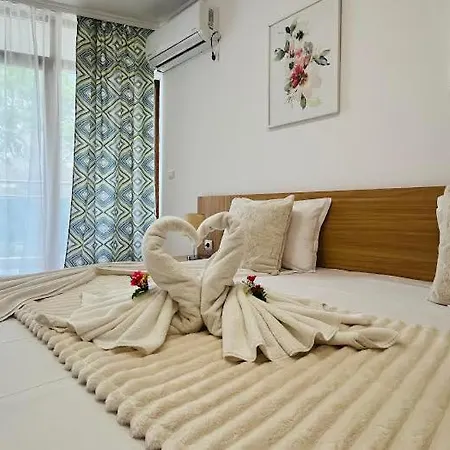 Kaya Atelie 1 Sunny Napospart